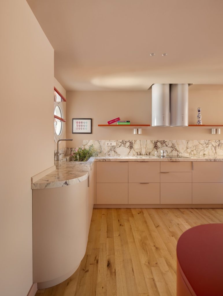 reforma-atico-sagrada-familia-barcelona-cocina-30